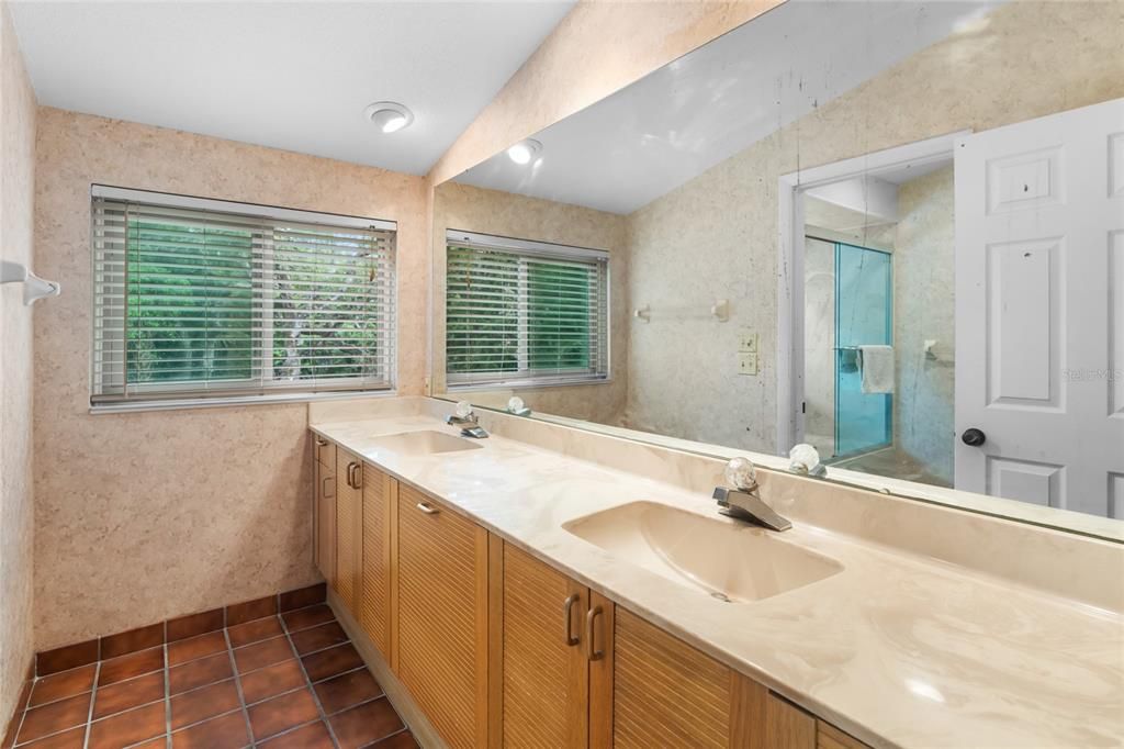 En Venta: $1,200,000 (4 camas, 4 baños, 2094 Pies cuadrados)