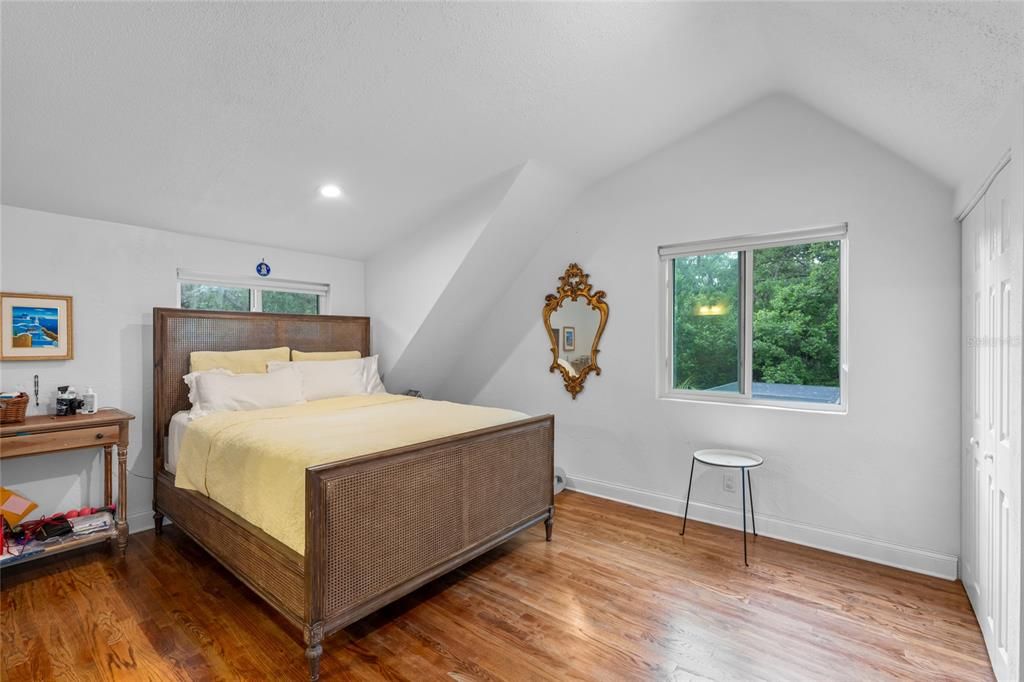 En Venta: $1,200,000 (4 camas, 4 baños, 2094 Pies cuadrados)