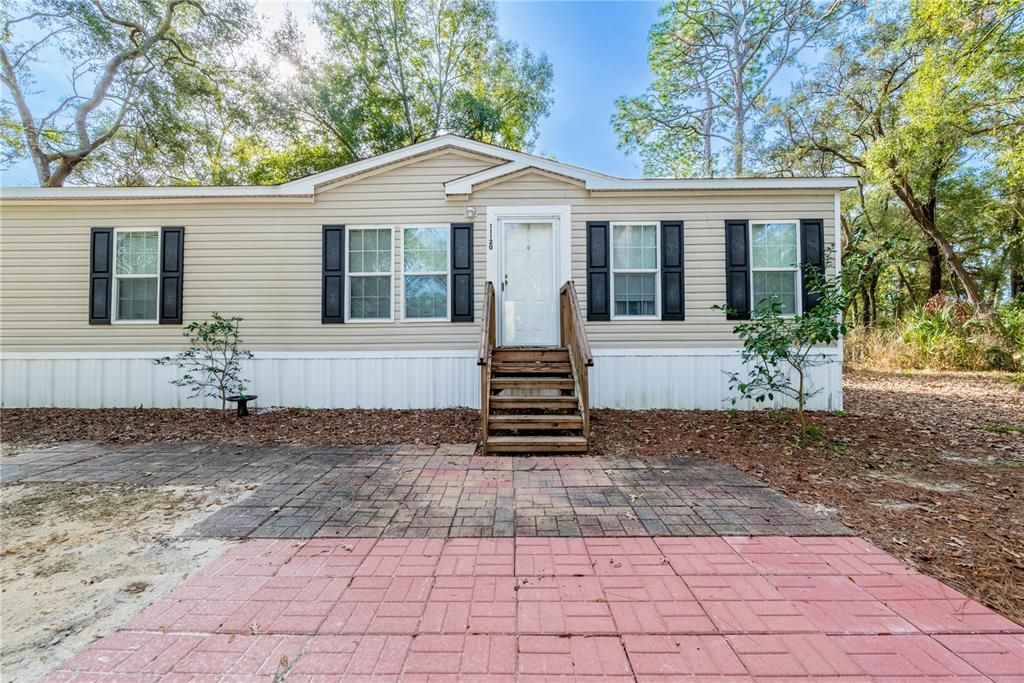 For Sale: $214,900 (4 beds, 2 baths, 1560 Square Feet)