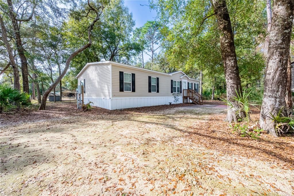 For Sale: $214,900 (4 beds, 2 baths, 1560 Square Feet)