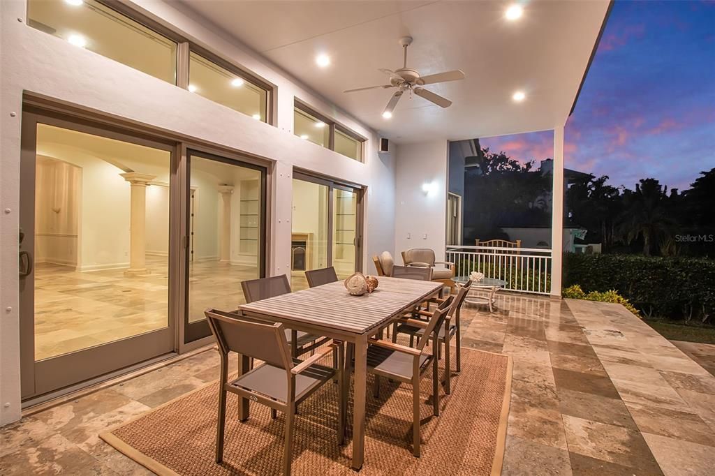 Activo con contrato: $5,985,000 (4 camas, 4 baños, 5310 Pies cuadrados)