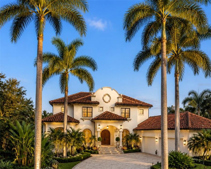 Activo con contrato: $5,985,000 (4 camas, 4 baños, 5310 Pies cuadrados)