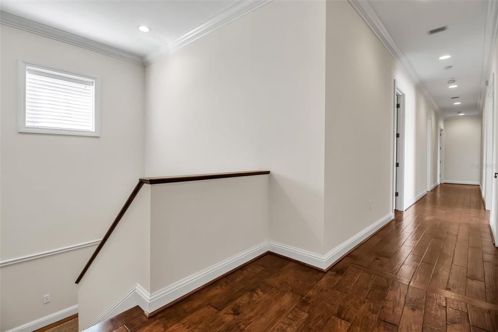 Activo con contrato: $5,985,000 (4 camas, 4 baños, 5310 Pies cuadrados)