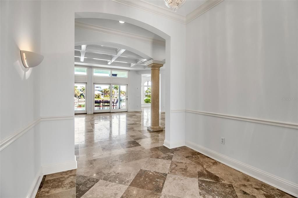 Activo con contrato: $5,985,000 (4 camas, 4 baños, 5310 Pies cuadrados)