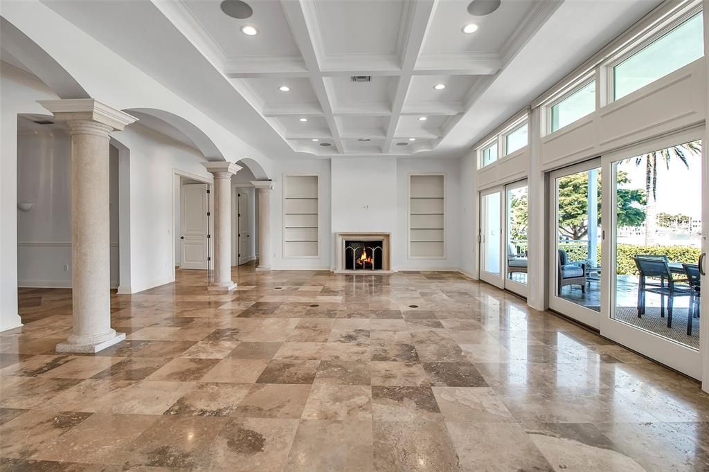 Activo con contrato: $5,985,000 (4 camas, 4 baños, 5310 Pies cuadrados)