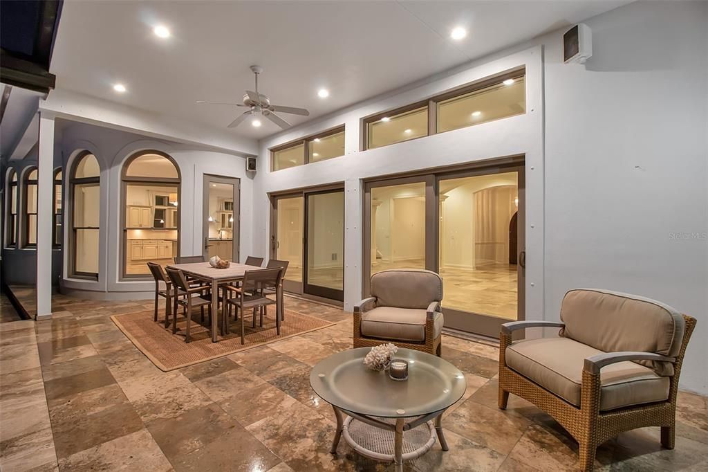 Activo con contrato: $5,985,000 (4 camas, 4 baños, 5310 Pies cuadrados)