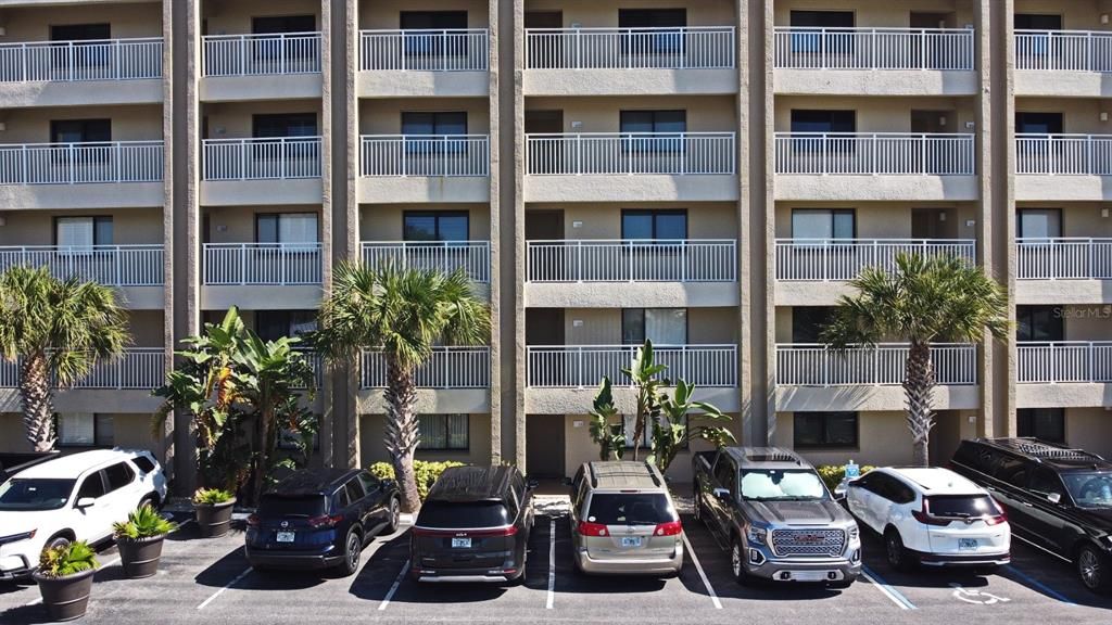 Recently Rented: $4,500 (2 beds, 2 baths, 1300 Square Feet)