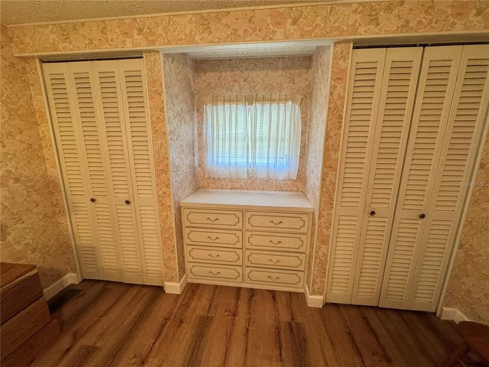 На продажу: $87,000 (2 спален, 2 ванн, 945 Квадратных фут)