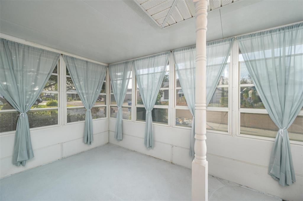 En Venta: $236,900 (2 camas, 2 baños, 1216 Pies cuadrados)