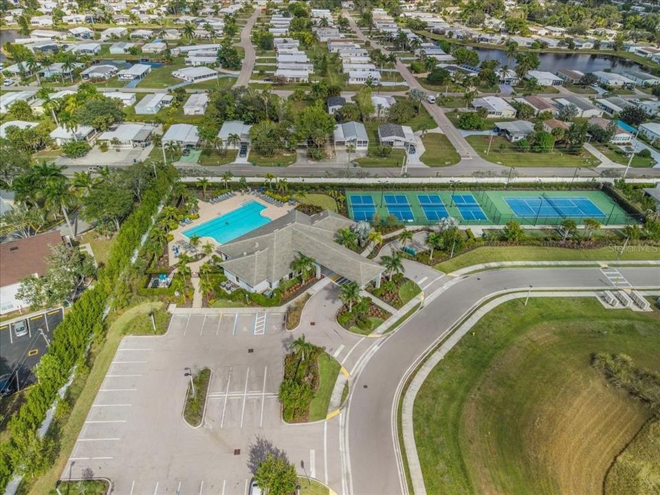 На продажу: $480,000 (2 спален, 2 ванн, 1496 Квадратных фут)