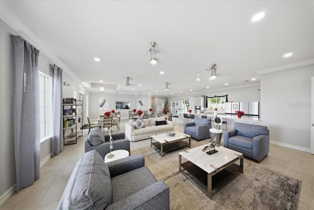 На продажу: $480,000 (2 спален, 2 ванн, 1496 Квадратных фут)