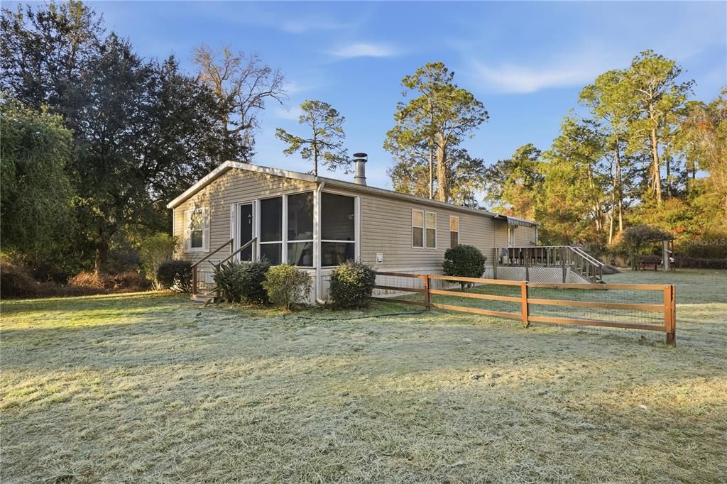 Recently Sold: $265,000 (3 beds, 2 baths, 1539 Square Feet)