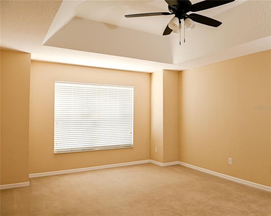 For Sale: $429,000 (3 beds, 3 baths, 2173 Square Feet)