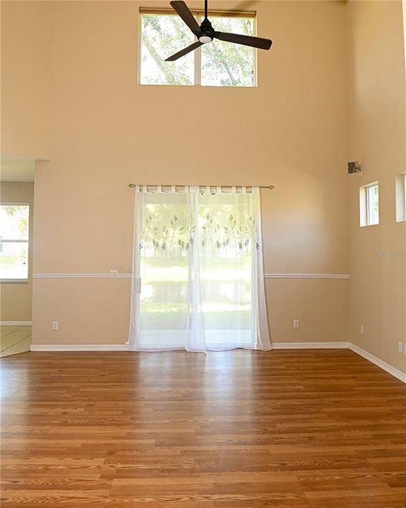 For Sale: $429,000 (3 beds, 3 baths, 2173 Square Feet)