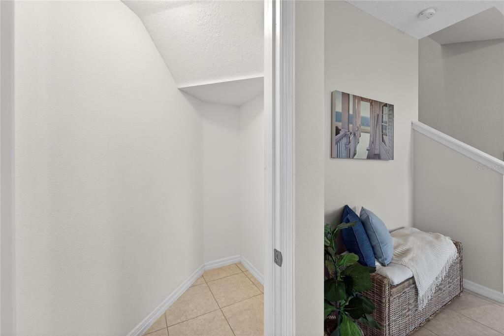 En Venta: $334,900 (3 camas, 2 baños, 1774 Pies cuadrados)