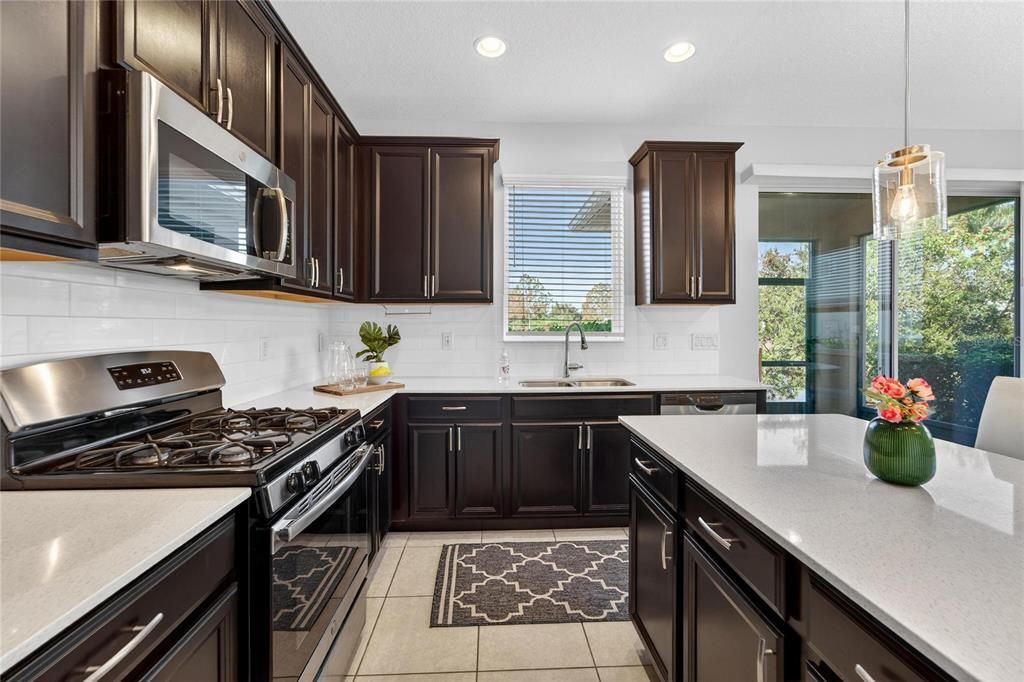En Venta: $334,900 (3 camas, 2 baños, 1774 Pies cuadrados)