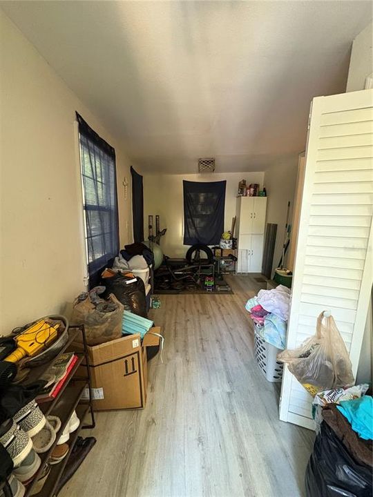 For Sale: $299,000 (3 beds, 1 baths, 1100 Square Feet)