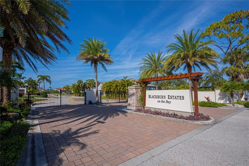 En Venta: $389,000 (0.26 acres)