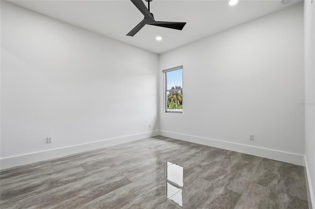 En Venta: $2,465,000 (4 camas, 3 baños, 4246 Pies cuadrados)