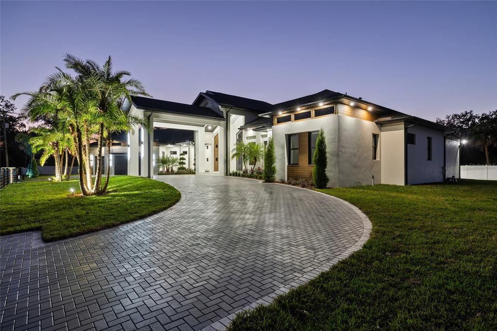 En Venta: $2,465,000 (4 camas, 3 baños, 4246 Pies cuadrados)