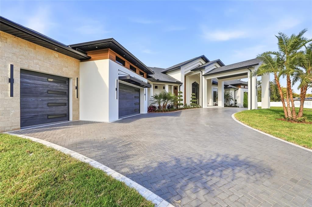 En Venta: $2,465,000 (4 camas, 3 baños, 4246 Pies cuadrados)