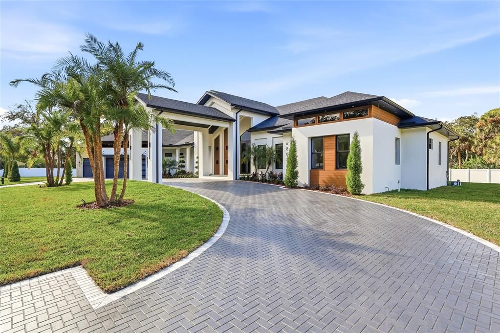 En Venta: $2,465,000 (4 camas, 3 baños, 4246 Pies cuadrados)