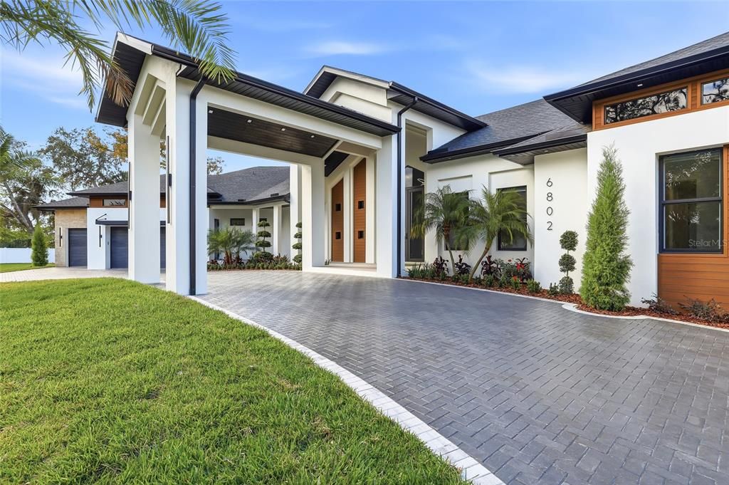 En Venta: $2,465,000 (4 camas, 3 baños, 4246 Pies cuadrados)