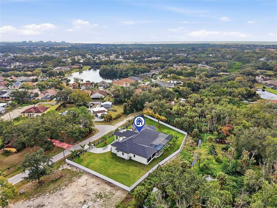En Venta: $2,465,000 (4 camas, 3 baños, 4246 Pies cuadrados)