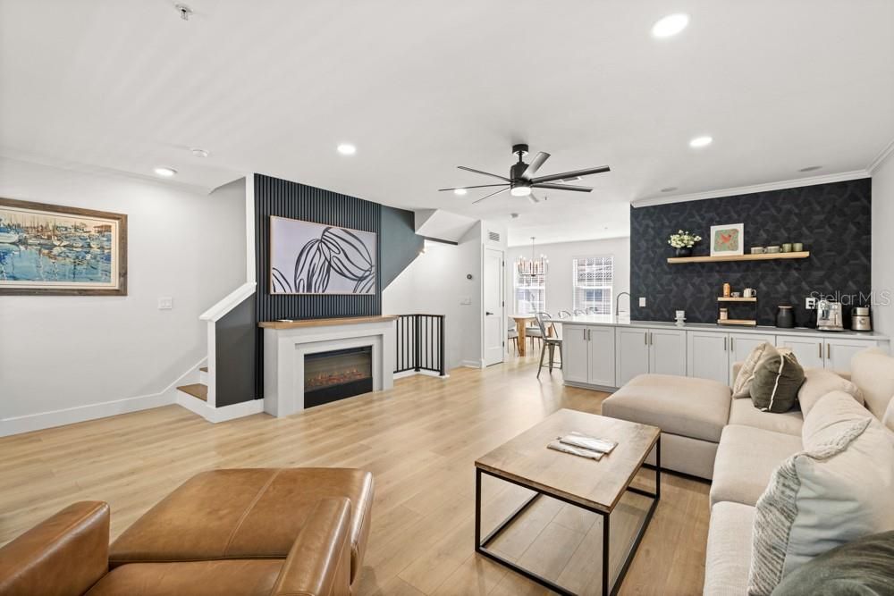 Activo con contrato: $495,500 (3 camas, 2 baños, 1640 Pies cuadrados)
