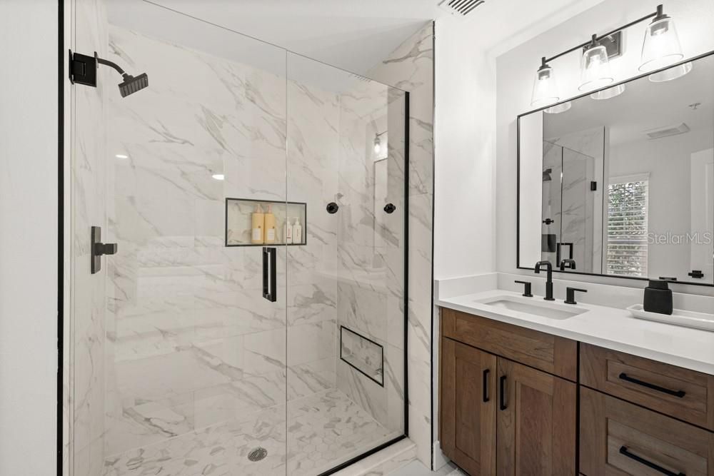 Activo con contrato: $495,500 (3 camas, 2 baños, 1640 Pies cuadrados)
