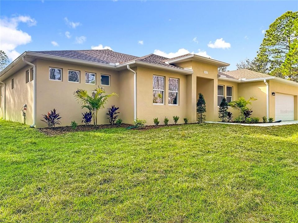 For Sale: $690,000 (4 beds, 3 baths, 2927 Square Feet)