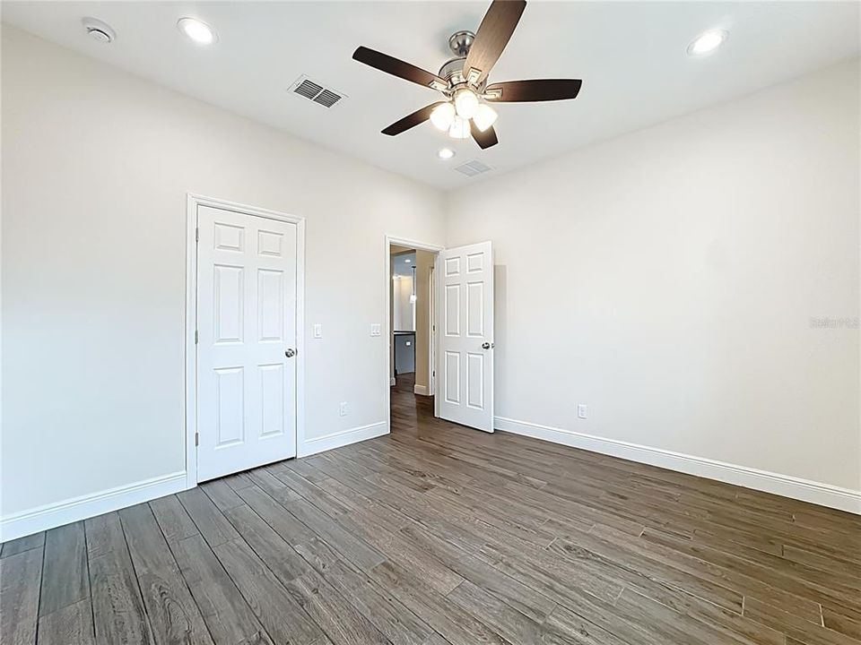 For Sale: $690,000 (4 beds, 3 baths, 2927 Square Feet)