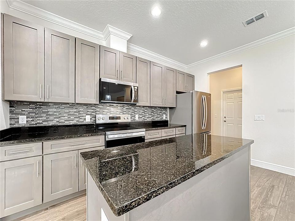 For Sale: $690,000 (4 beds, 3 baths, 2927 Square Feet)