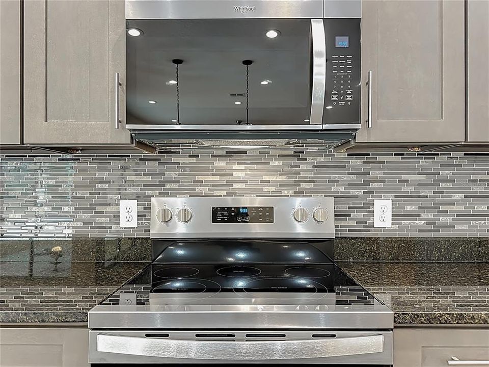 For Sale: $690,000 (4 beds, 3 baths, 2927 Square Feet)