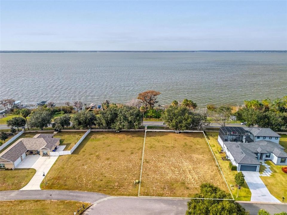 En Venta: $255,000 (0.52 acres)