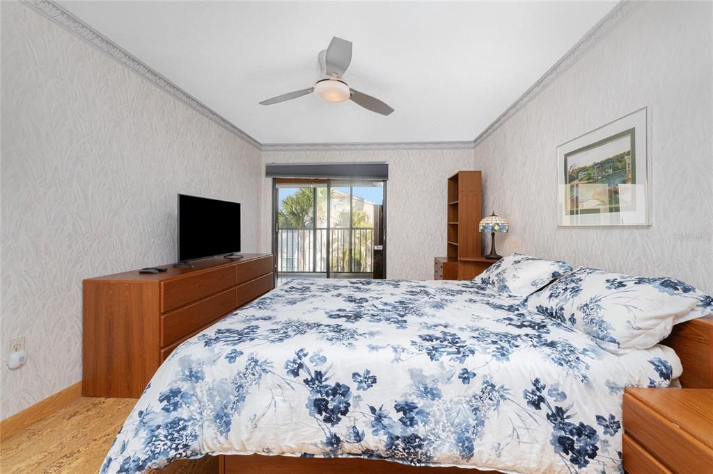 На продажу: $479,000 (2 спален, 2 ванн, 1293 Квадратных фут)