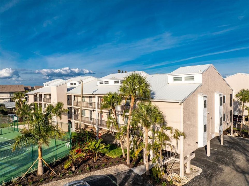 На продажу: $479,000 (2 спален, 2 ванн, 1293 Квадратных фут)