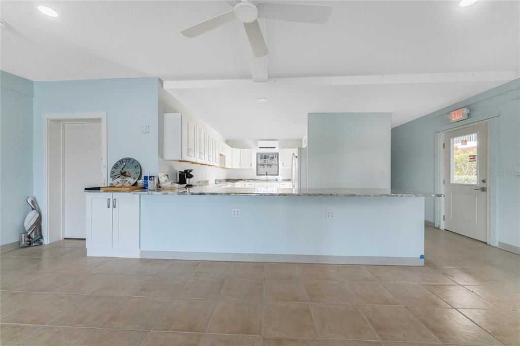 На продажу: $479,000 (2 спален, 2 ванн, 1293 Квадратных фут)