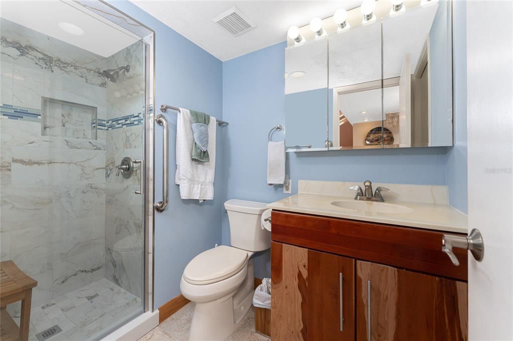 На продажу: $479,000 (2 спален, 2 ванн, 1293 Квадратных фут)