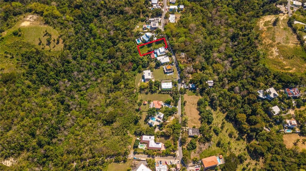 На продажу: $350,000 (0.23 acres)