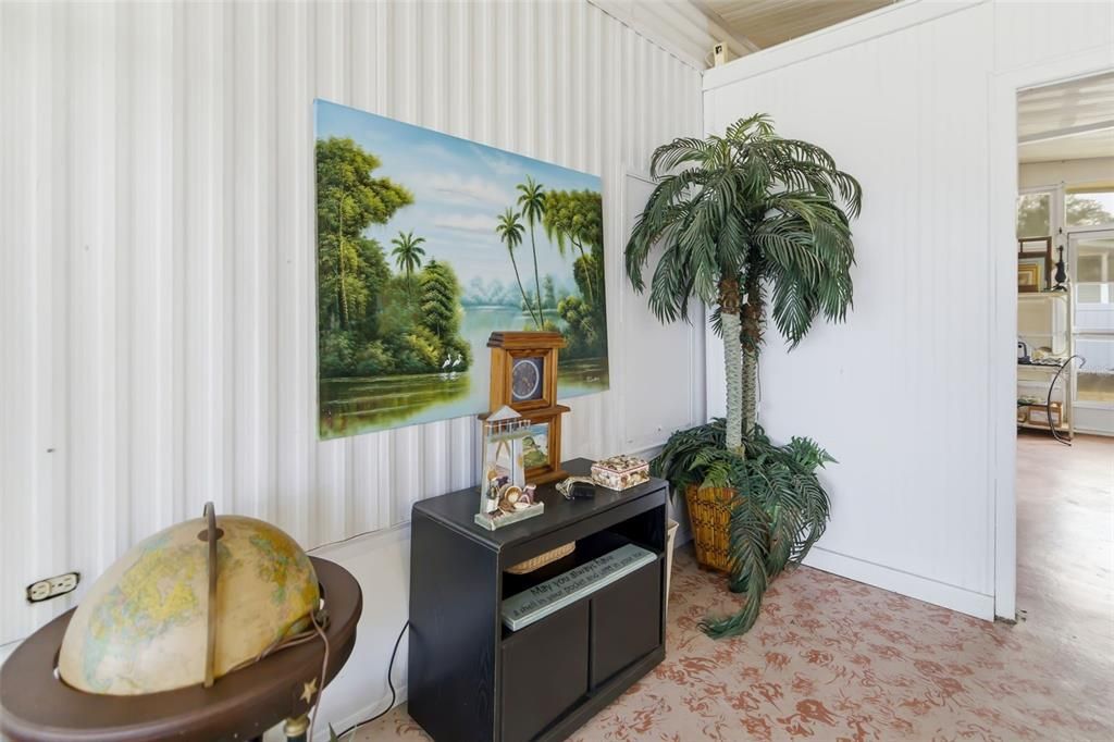 На продажу: $159,000 (2 спален, 2 ванн, 1348 Квадратных фут)
