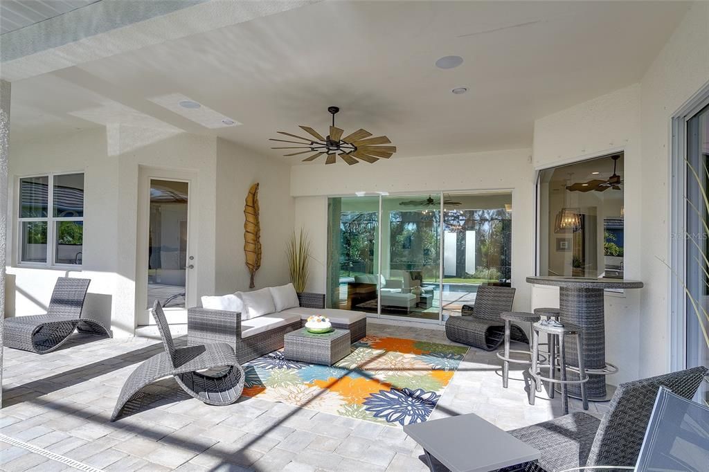For Sale: $1,310,000 (3 beds, 3 baths, 2878 Square Feet)