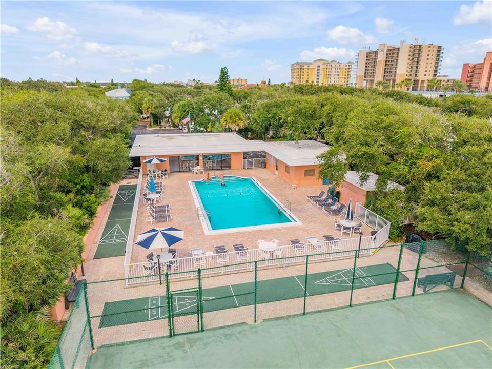 На продажу: $345,000 (2 спален, 2 ванн, 1188 Квадратных фут)