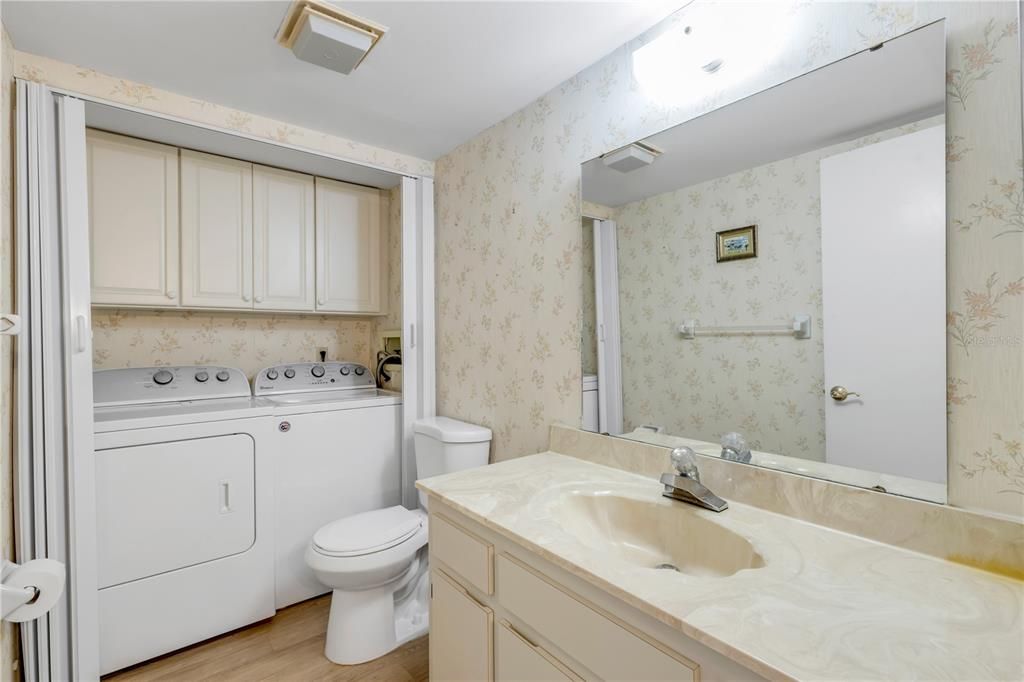 На продажу: $345,000 (2 спален, 2 ванн, 1188 Квадратных фут)
