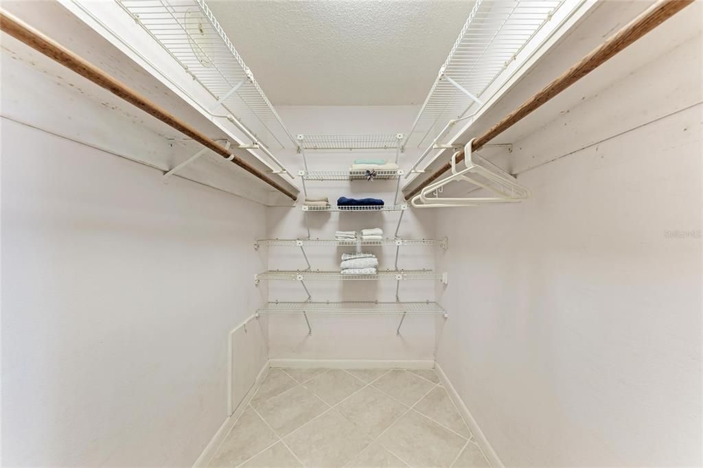 En Venta: $699,000 (1 camas, 1 baños, 832 Pies cuadrados)