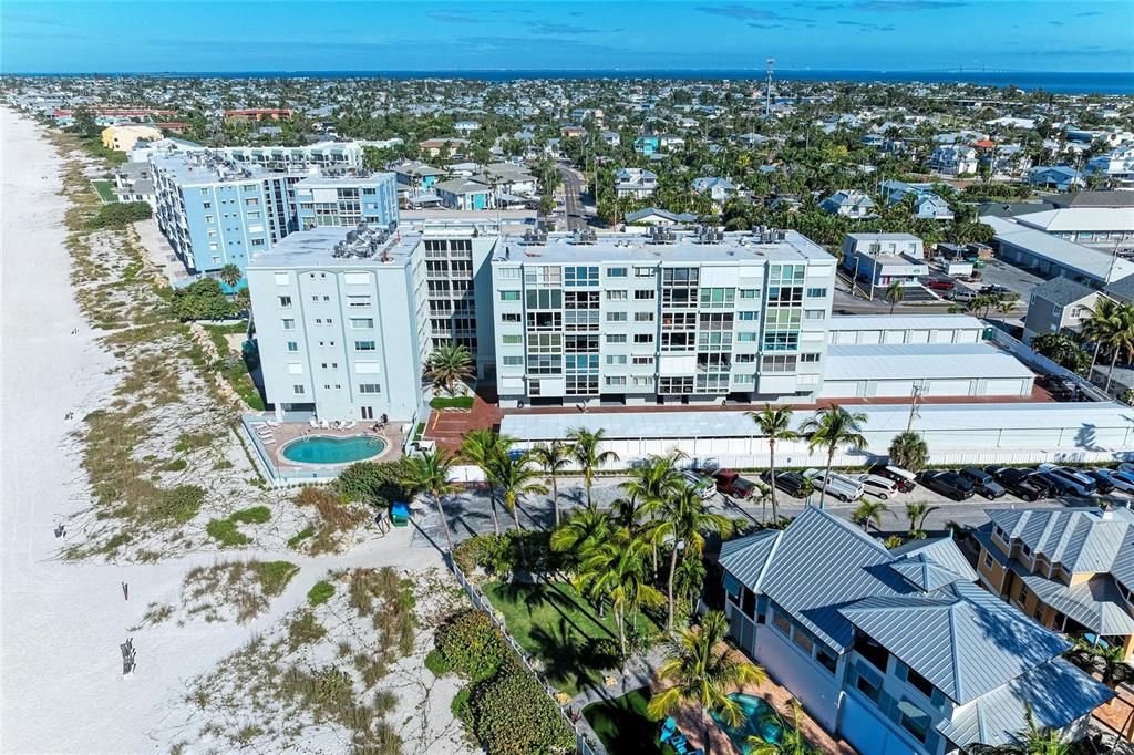 En Venta: $699,000 (1 camas, 1 baños, 832 Pies cuadrados)