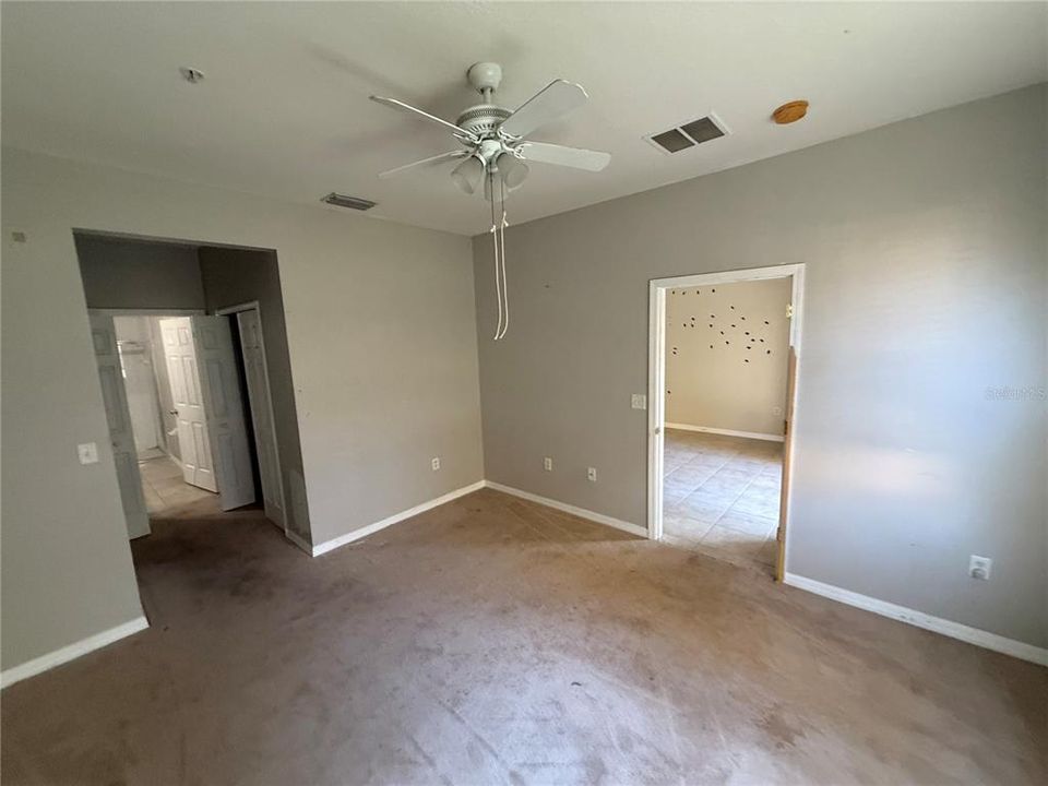 Active With Contract: $180,500 (3 beds, 2 baths, 1210 Square Feet)