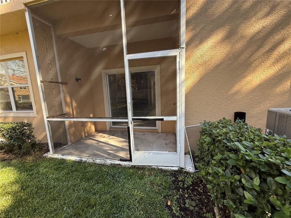 Active With Contract: $180,500 (3 beds, 2 baths, 1210 Square Feet)