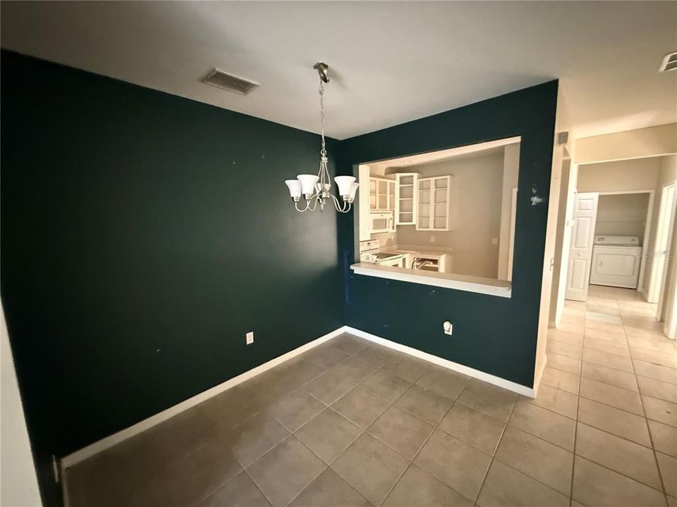 Active With Contract: $180,500 (3 beds, 2 baths, 1210 Square Feet)