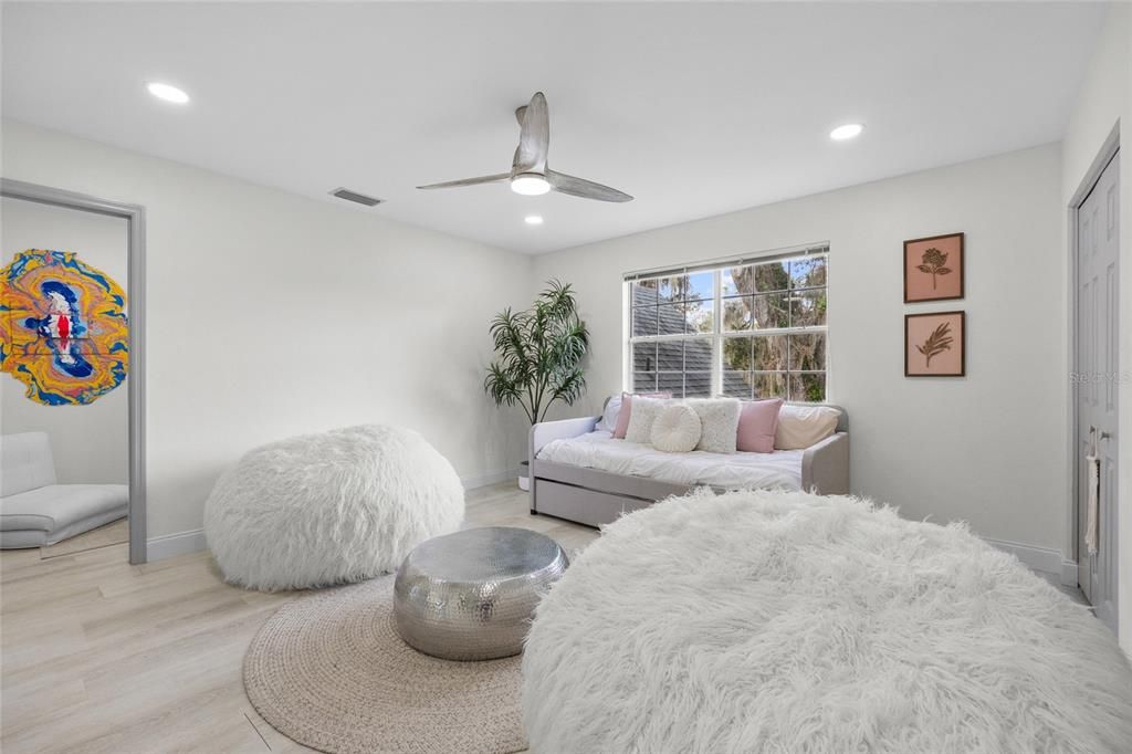En Venta: $1,999,999 (5 camas, 6 baños, 5369 Pies cuadrados)